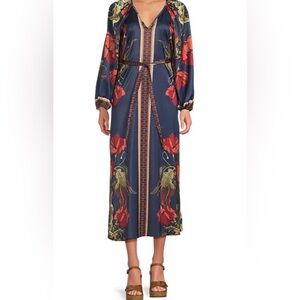 NWT Chelsea & Violet
Chloe PrintFloral Crew Neck Long belted Maxi Dress size 8